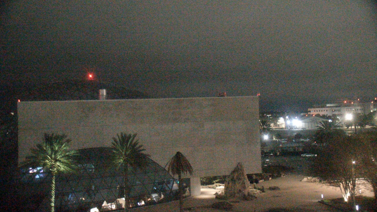 Thumbnail for current weather camera view from Mahaffey Theater in St. Petersburg, Florida