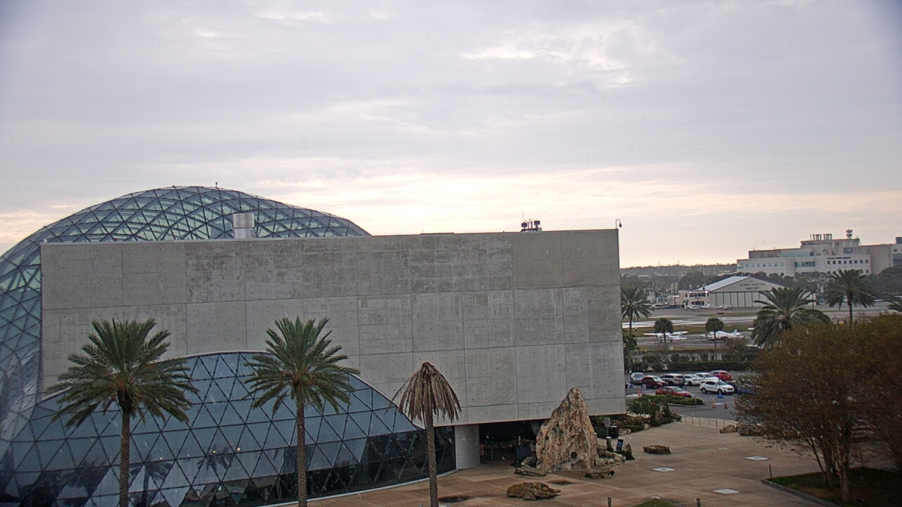 Thumbnail for current weather camera view from Mahaffey Theater in St. Petersburg, Florida