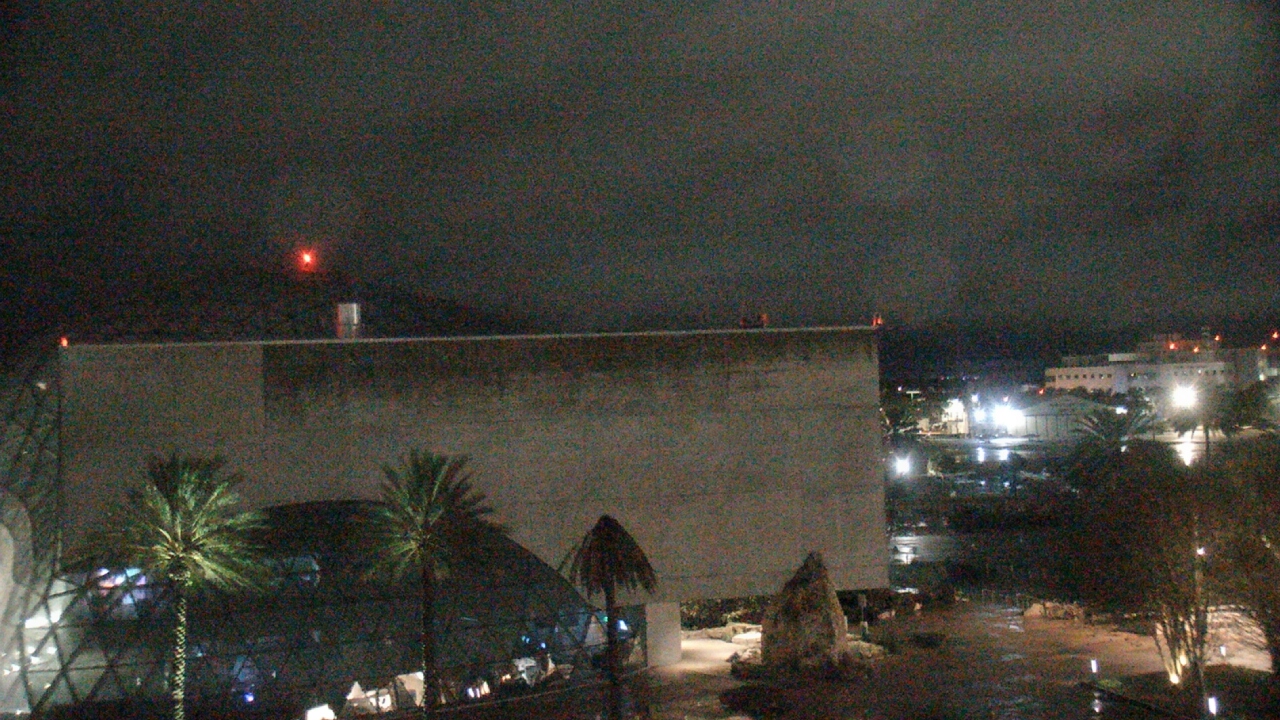 Thumbnail for current weather camera view from Mahaffey Theater in St. Petersburg, Florida