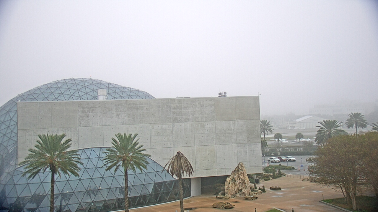 Thumbnail for current weather camera view from Mahaffey Theater in St. Petersburg, Florida