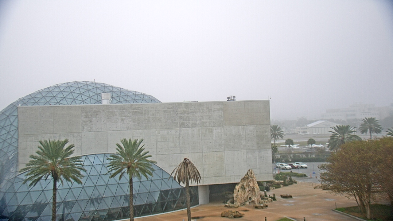 Thumbnail for current weather camera view from Mahaffey Theater in St. Petersburg, Florida