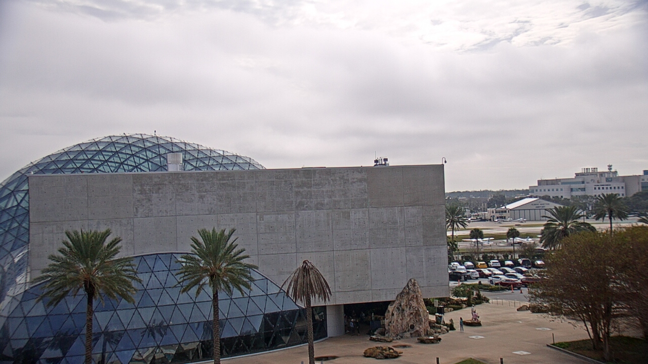 Thumbnail for current weather camera view from Mahaffey Theater in St. Petersburg, Florida
