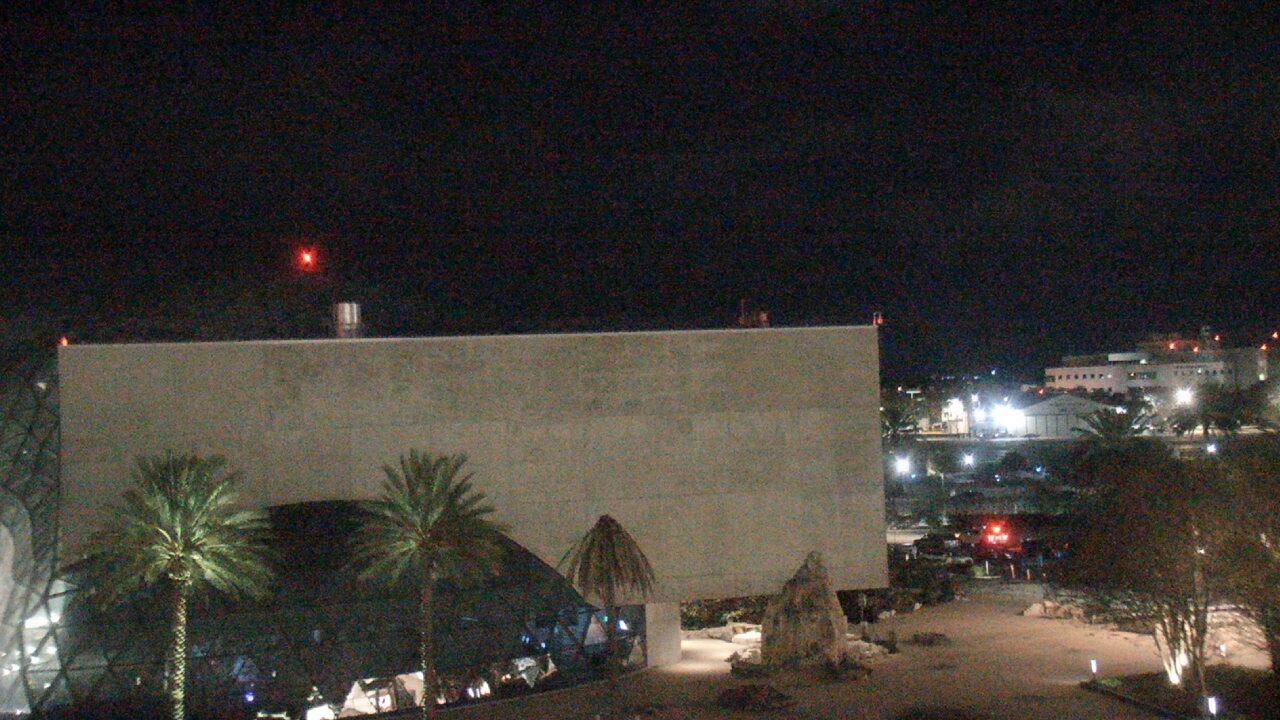 Thumbnail for current weather camera view from Mahaffey Theater in St. Petersburg, Florida