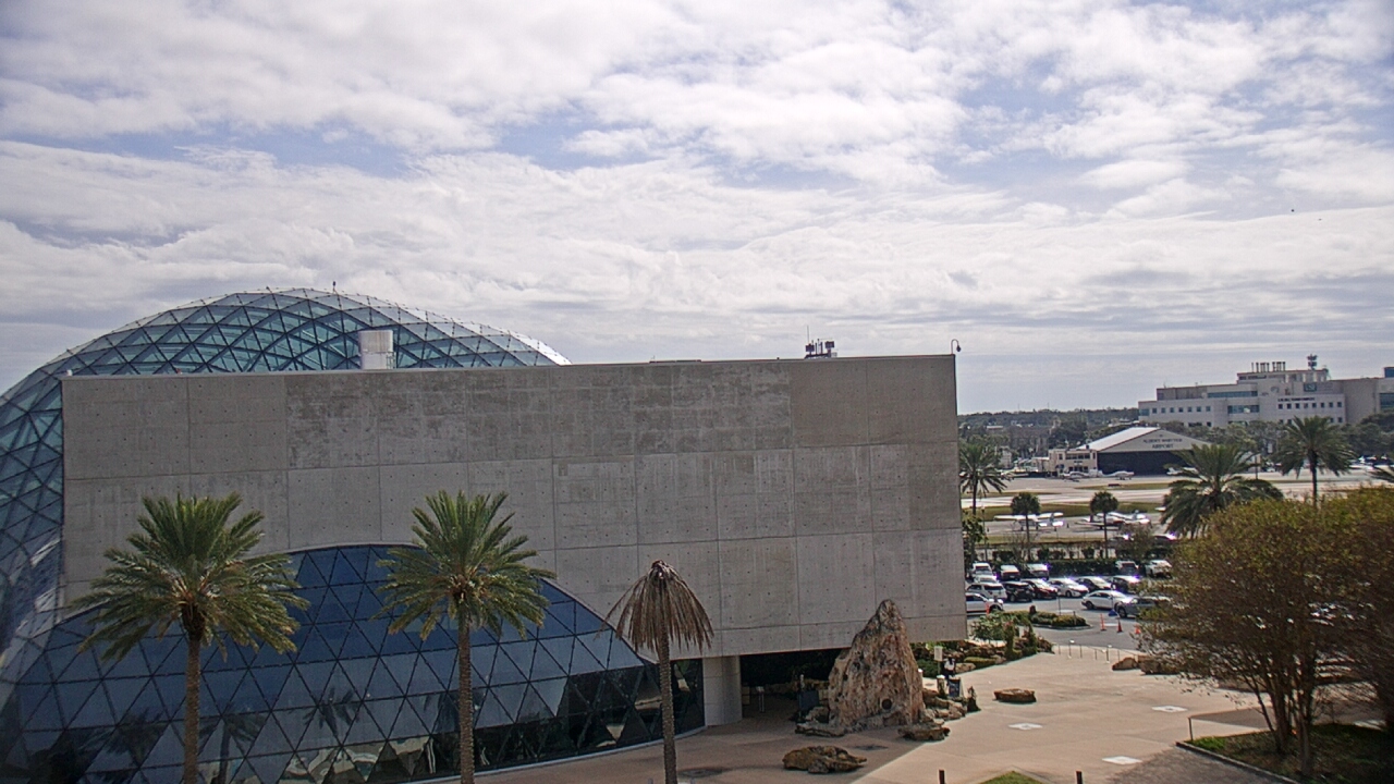 Thumbnail for current weather camera view from Mahaffey Theater in St. Petersburg, Florida