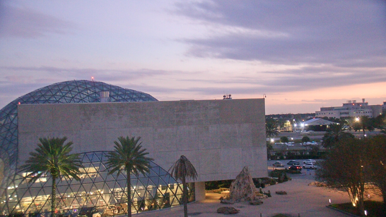 Thumbnail for current weather camera view from Mahaffey Theater in St. Petersburg, Florida