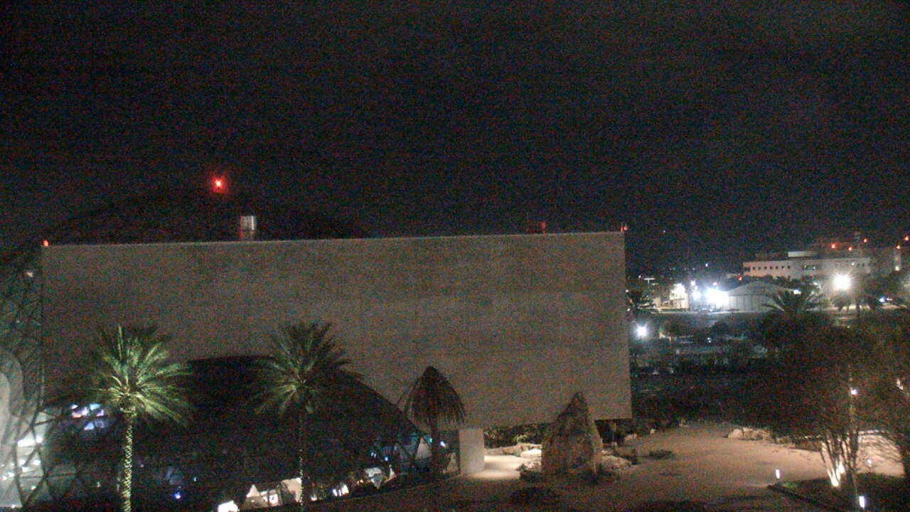 Thumbnail for current weather camera view from Mahaffey Theater in St. Petersburg, Florida