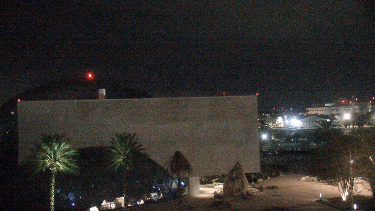 Thumbnail for current weather camera view from Mahaffey Theater in St. Petersburg, Florida