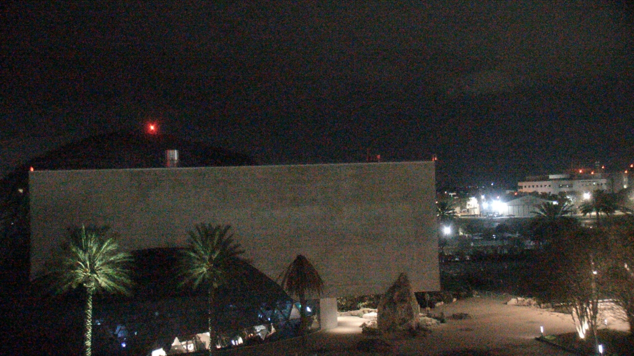 Thumbnail for current weather camera view from Mahaffey Theater in St. Petersburg, Florida