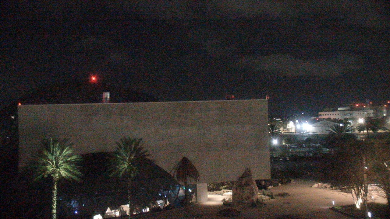 Thumbnail for current weather camera view from Mahaffey Theater in St. Petersburg, Florida