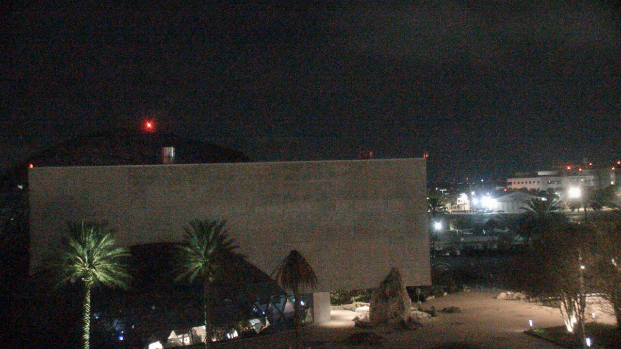 Thumbnail for current weather camera view from Mahaffey Theater in St. Petersburg, Florida