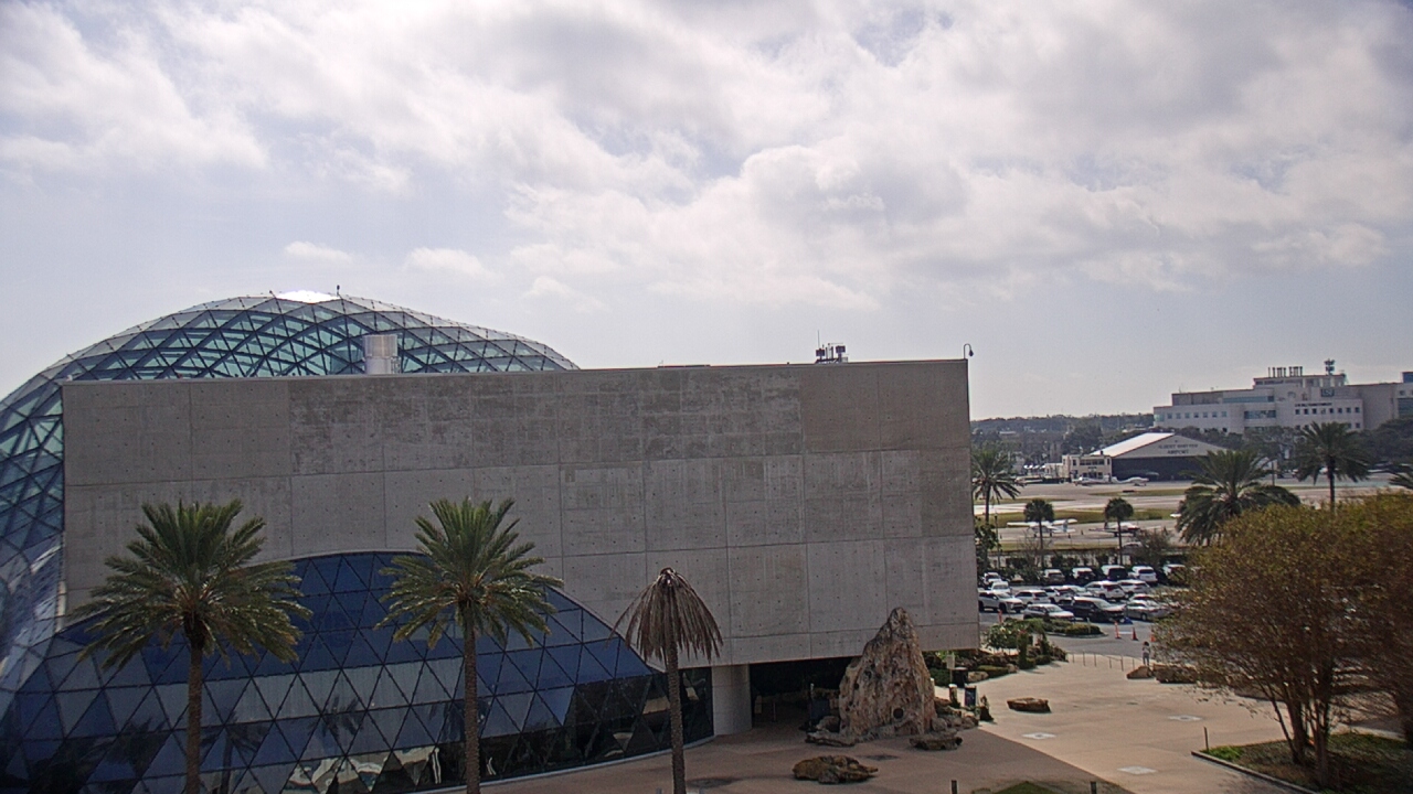 Thumbnail for current weather camera view from Mahaffey Theater in St. Petersburg, Florida