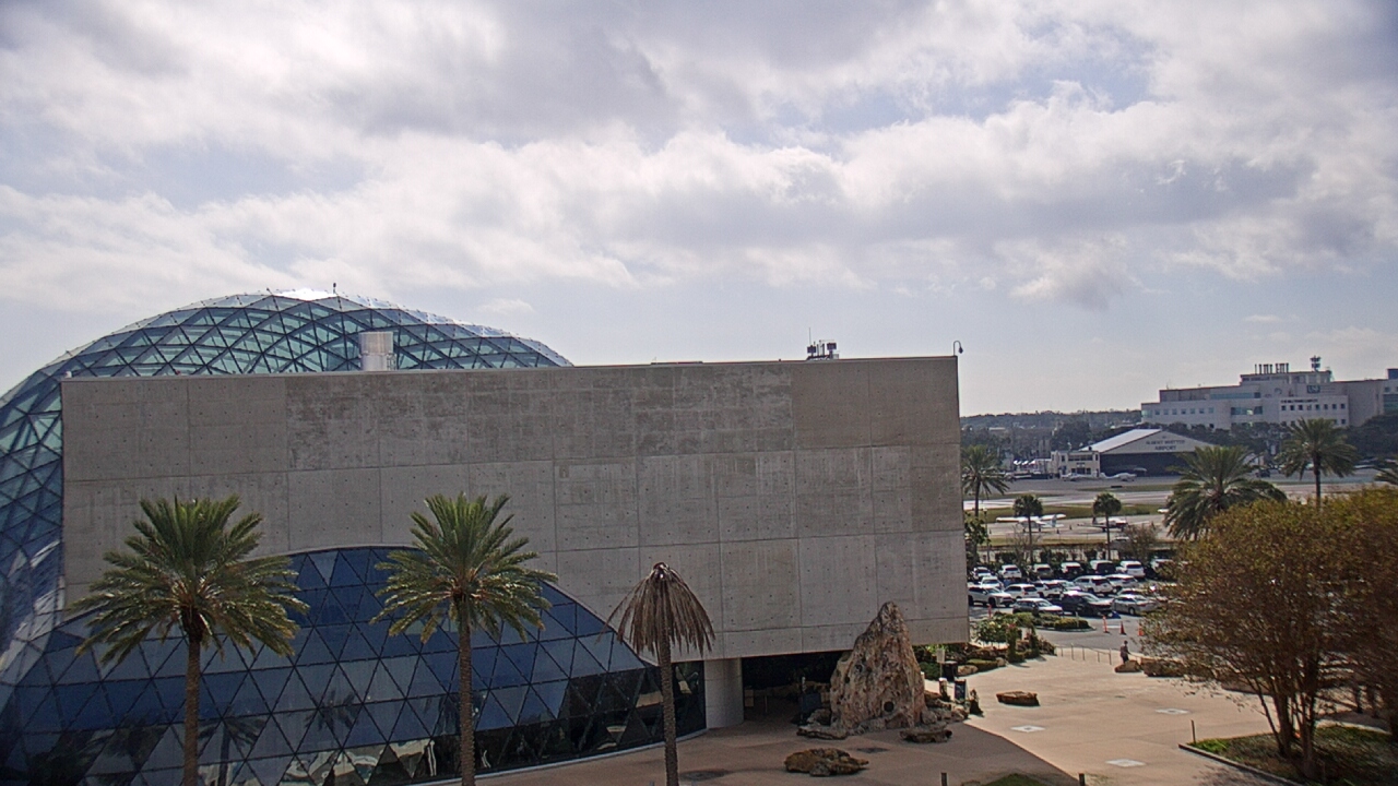 Thumbnail for current weather camera view from Mahaffey Theater in St. Petersburg, Florida