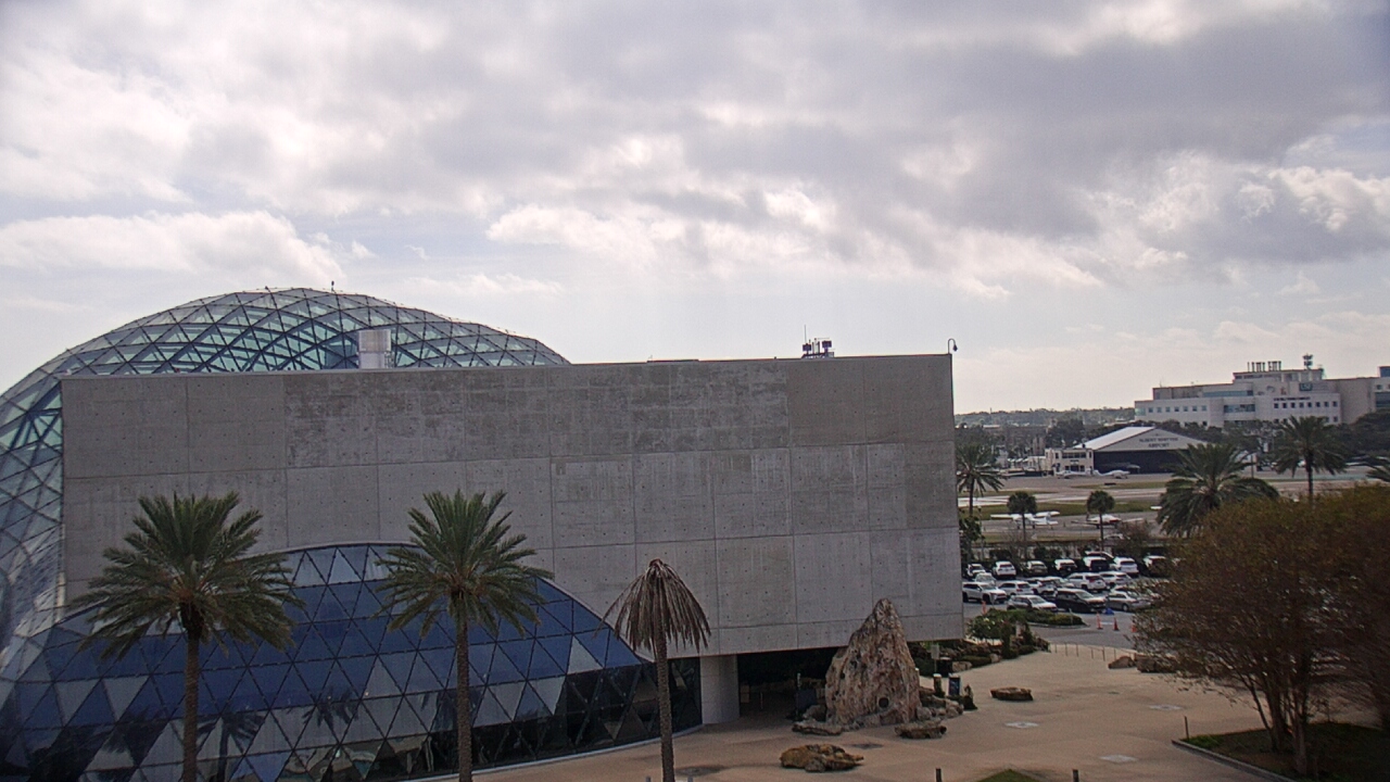 Thumbnail for current weather camera view from Mahaffey Theater in St. Petersburg, Florida
