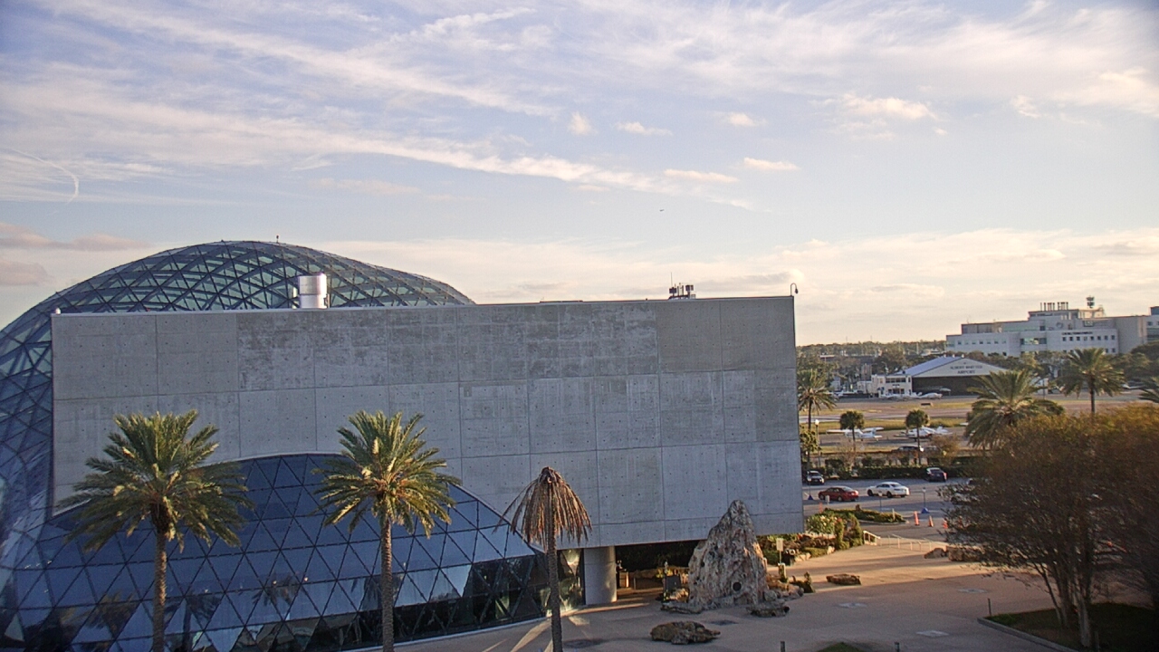 Thumbnail for current weather camera view from Mahaffey Theater in St. Petersburg, Florida