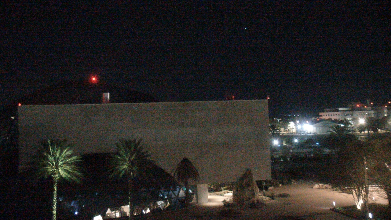 Thumbnail for current weather camera view from Mahaffey Theater in St. Petersburg, Florida