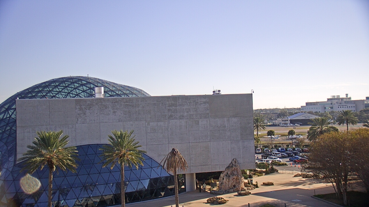 Thumbnail for current weather camera view from Mahaffey Theater in St. Petersburg, Florida