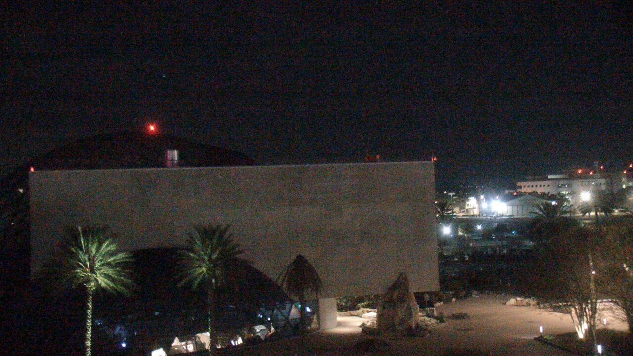 Thumbnail for current weather camera view from Mahaffey Theater in St. Petersburg, Florida