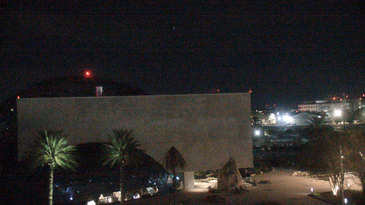 Thumbnail for current weather camera view from Mahaffey Theater in St. Petersburg, Florida