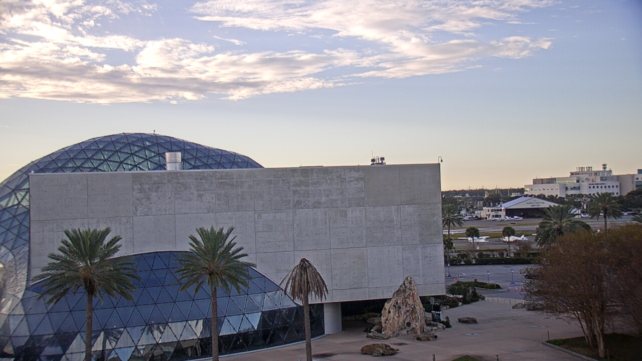 Thumbnail for current weather camera view from Mahaffey Theater in St. Petersburg, Florida