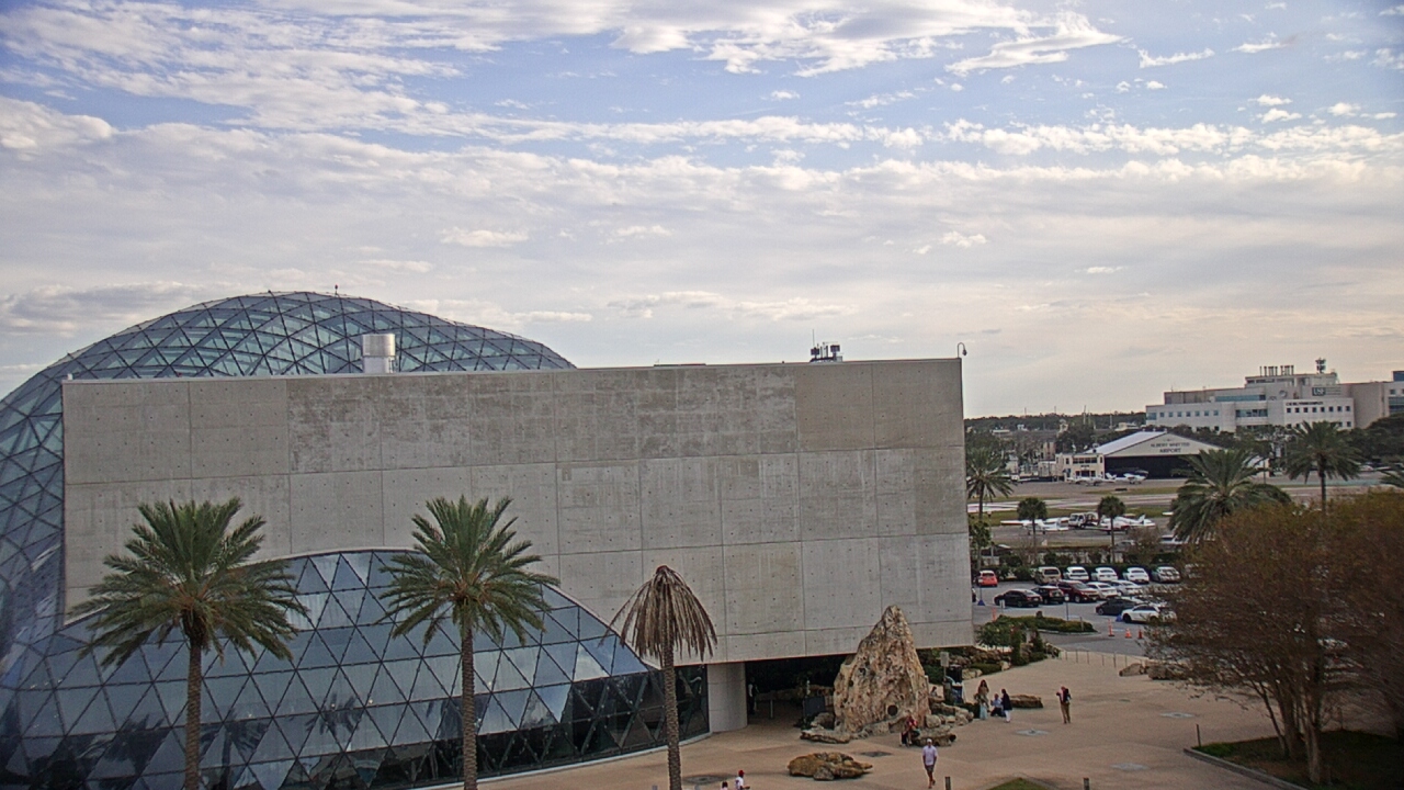 Thumbnail for current weather camera view from Mahaffey Theater in St. Petersburg, Florida