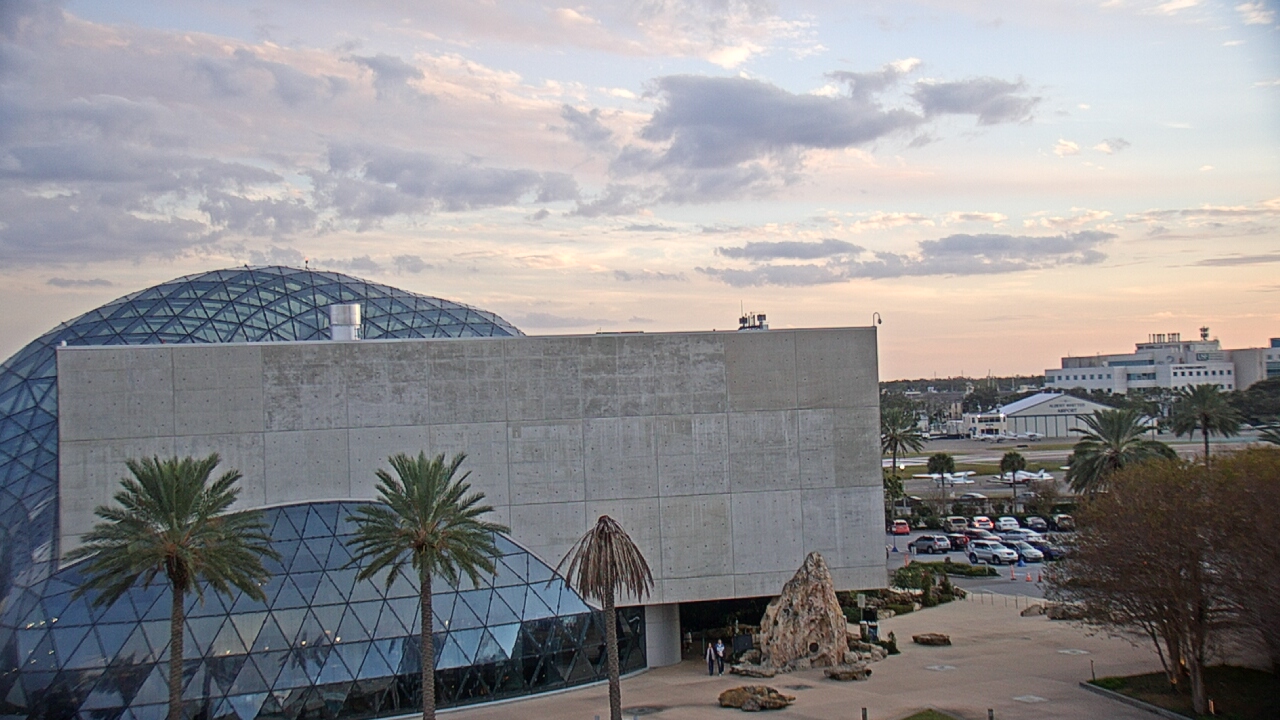 Thumbnail for current weather camera view from Mahaffey Theater in St. Petersburg, Florida