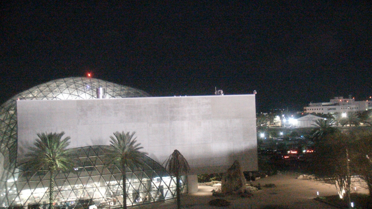 Thumbnail for current weather camera view from Mahaffey Theater in St. Petersburg, Florida