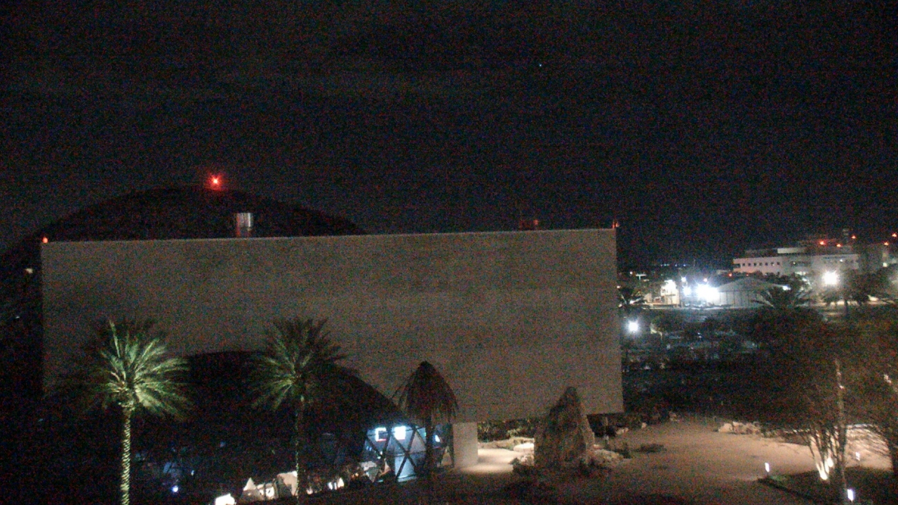 Thumbnail for current weather camera view from Mahaffey Theater in St. Petersburg, Florida