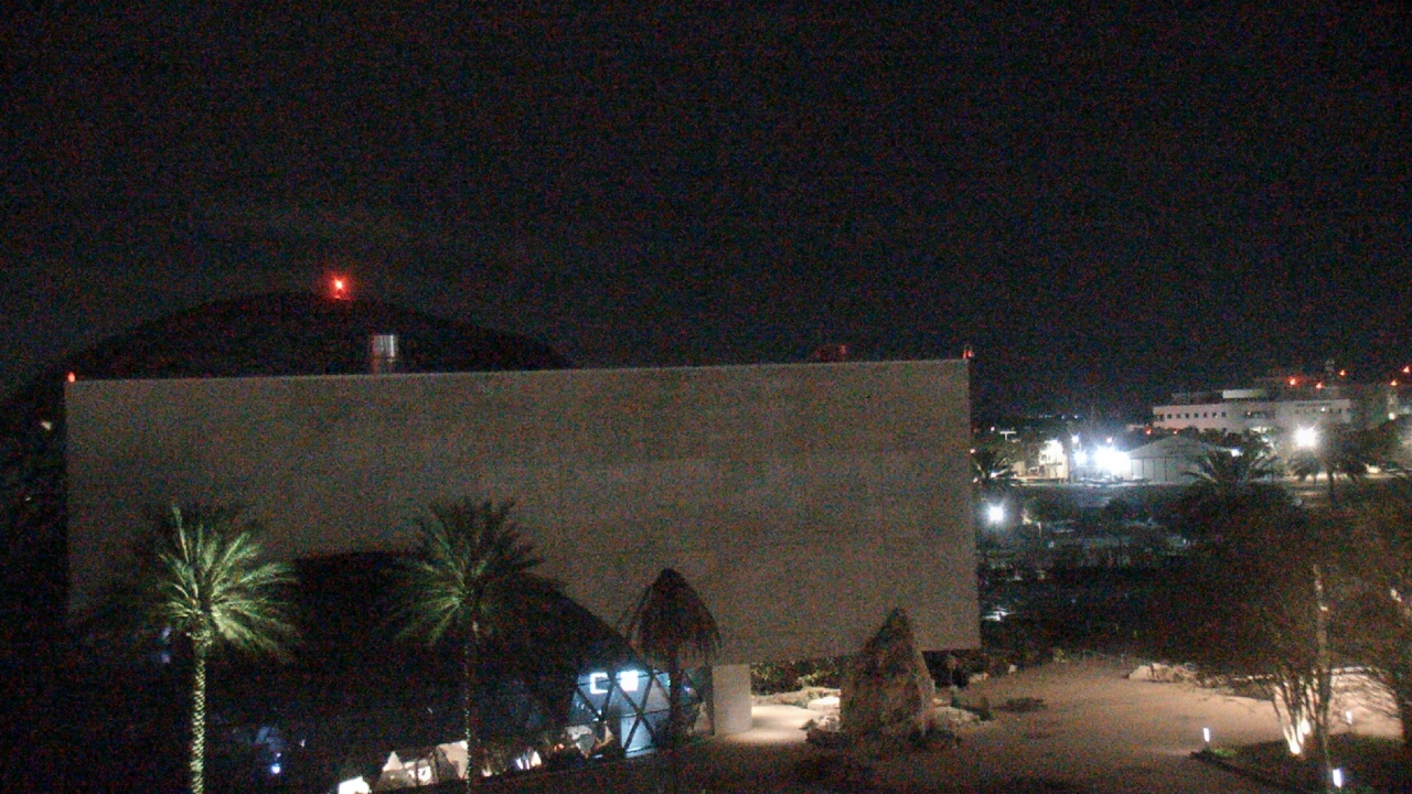 Thumbnail for current weather camera view from Mahaffey Theater in St. Petersburg, Florida