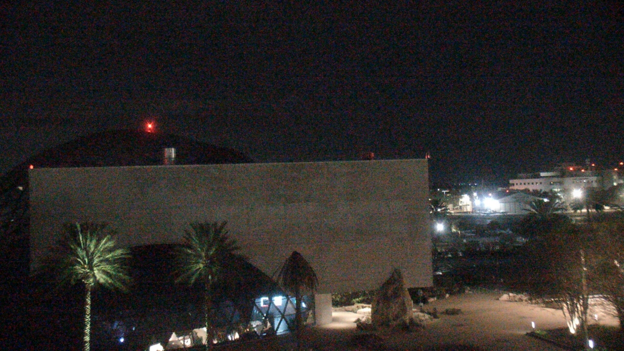 Thumbnail for current weather camera view from Mahaffey Theater in St. Petersburg, Florida