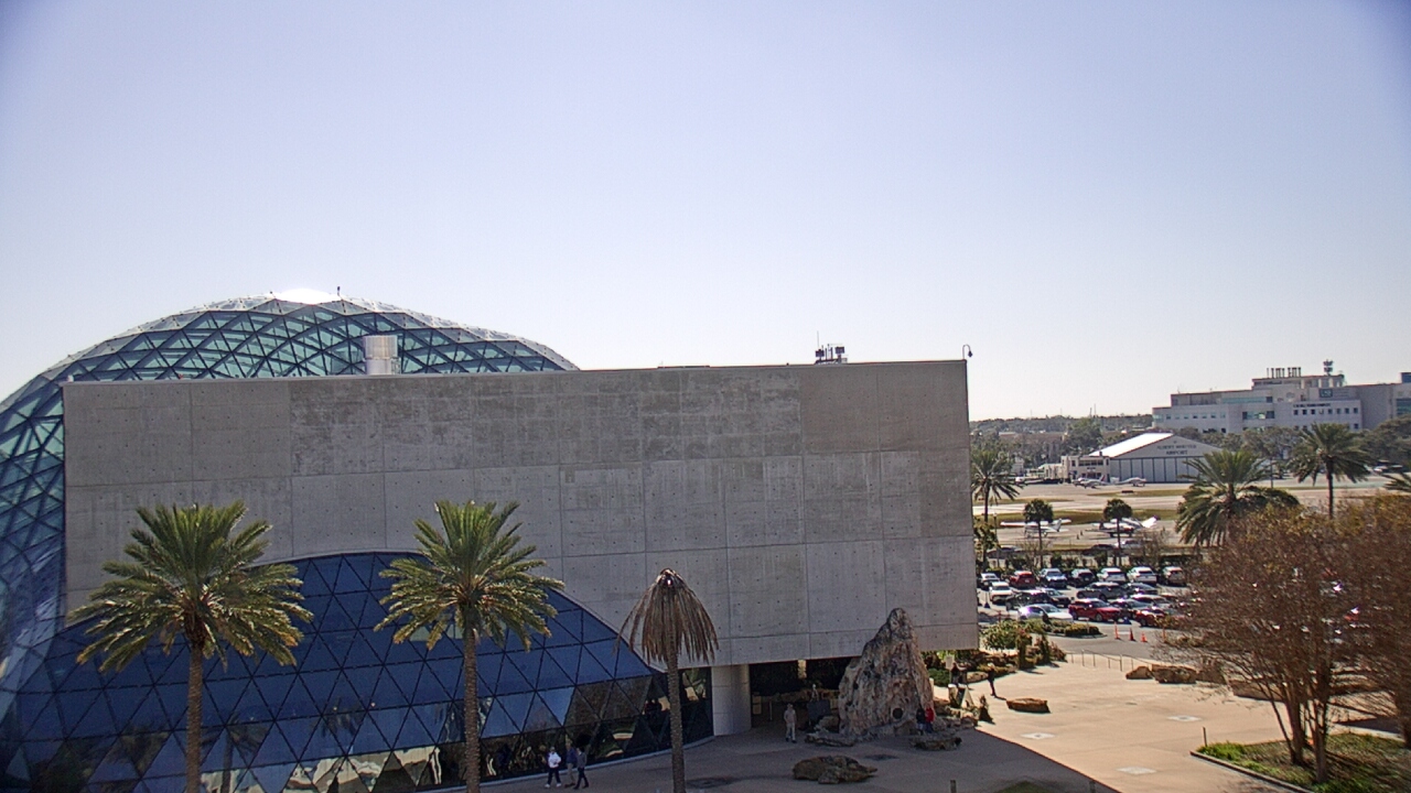Thumbnail for current weather camera view from Mahaffey Theater in St. Petersburg, Florida