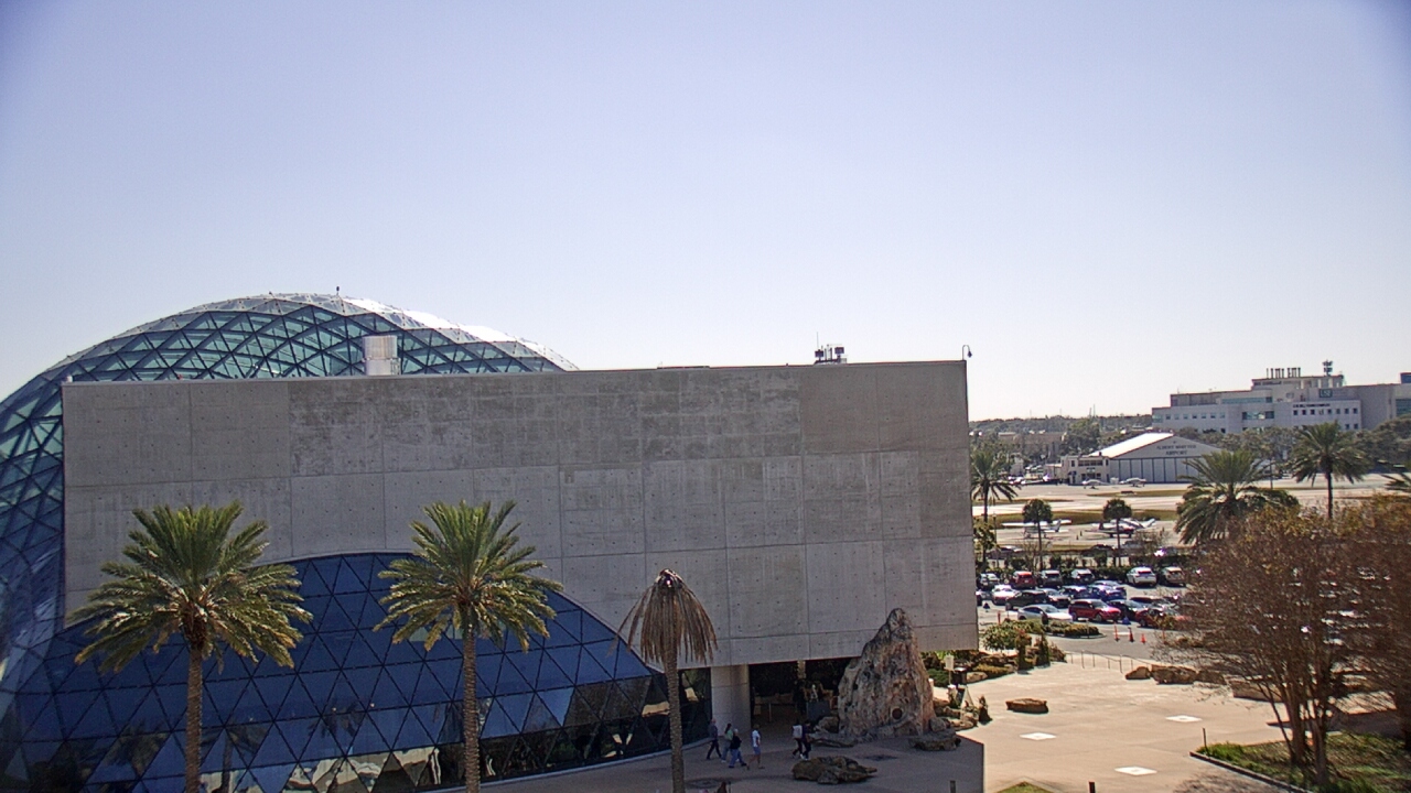 Thumbnail for current weather camera view from Mahaffey Theater in St. Petersburg, Florida
