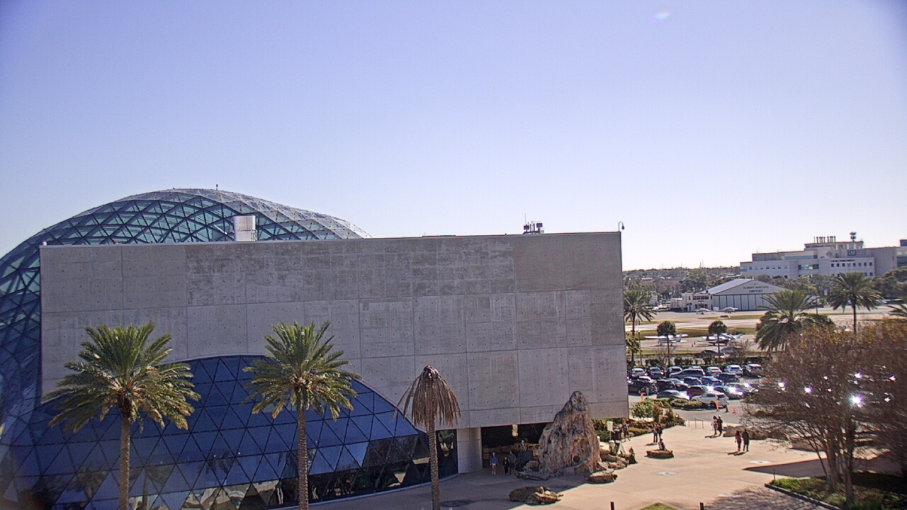 Thumbnail for current weather camera view from Mahaffey Theater in St. Petersburg, Florida
