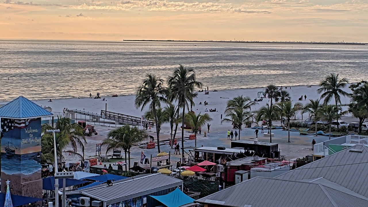 Thumbnail for current weather camera view from Margaritaville Beach Resort in Fort Myers Beach, Florida