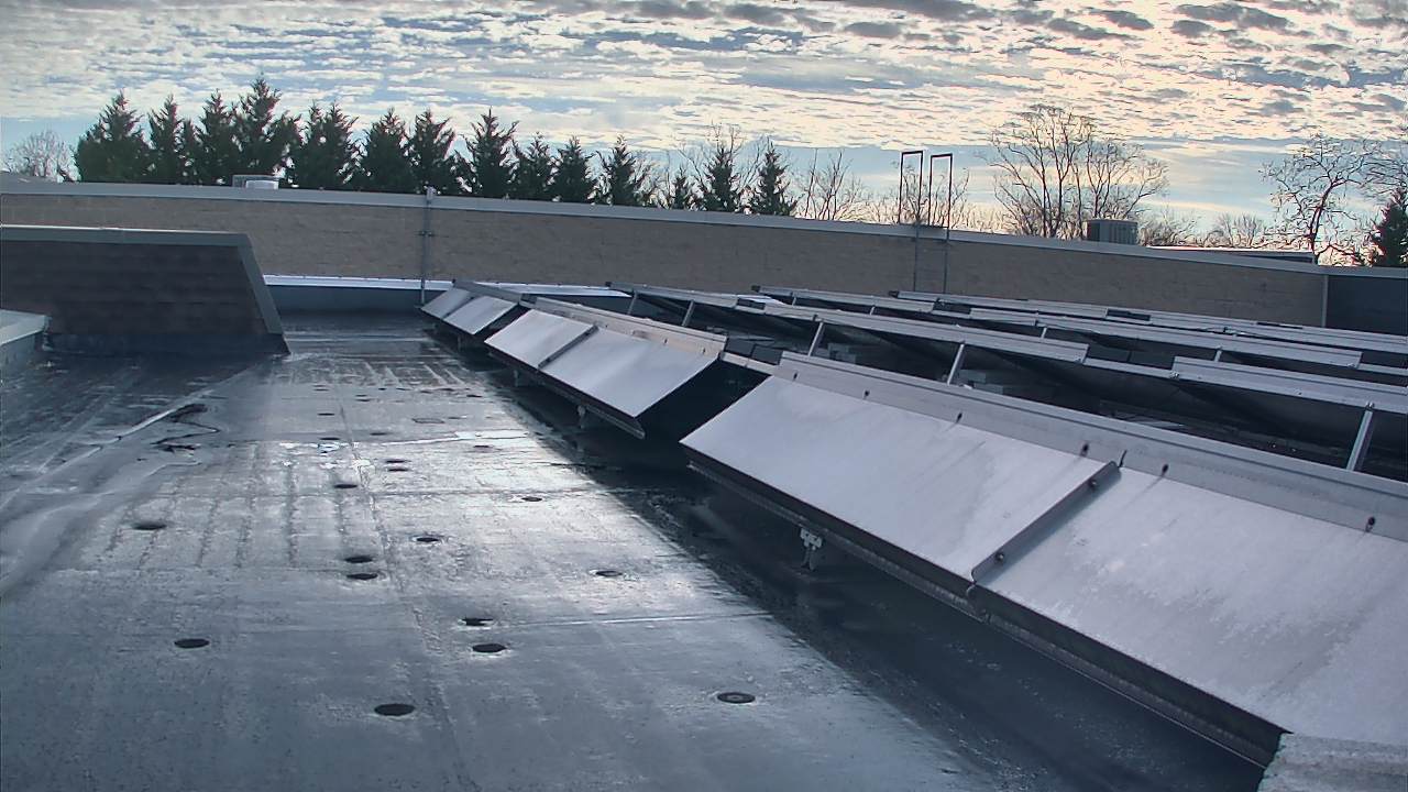 Thumbnail for current weather camera view from Langley School in McLean, Virginia