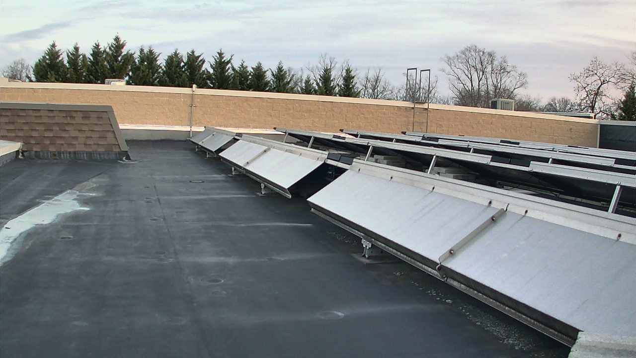 Thumbnail for current weather camera view from Langley School in McLean, Virginia