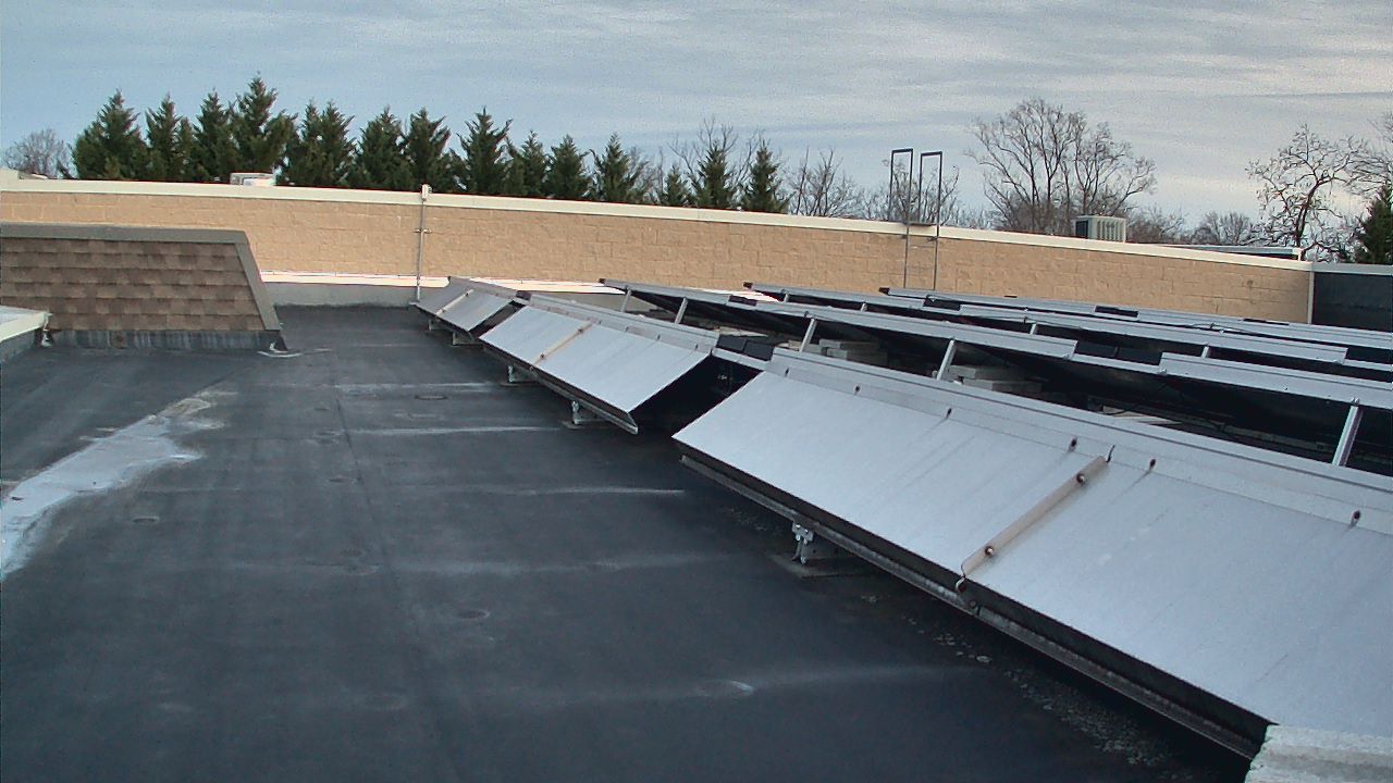 Thumbnail for current weather camera view from Langley School in McLean, Virginia