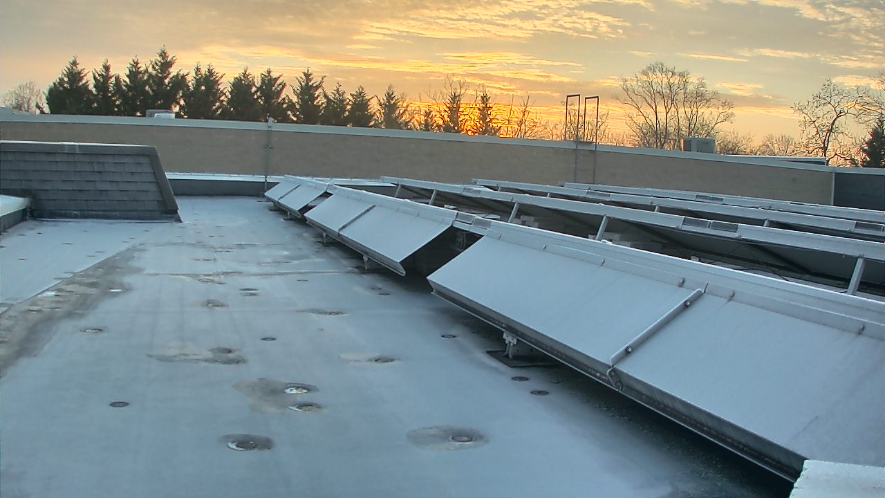 Thumbnail for current weather camera view from Langley School in McLean, Virginia