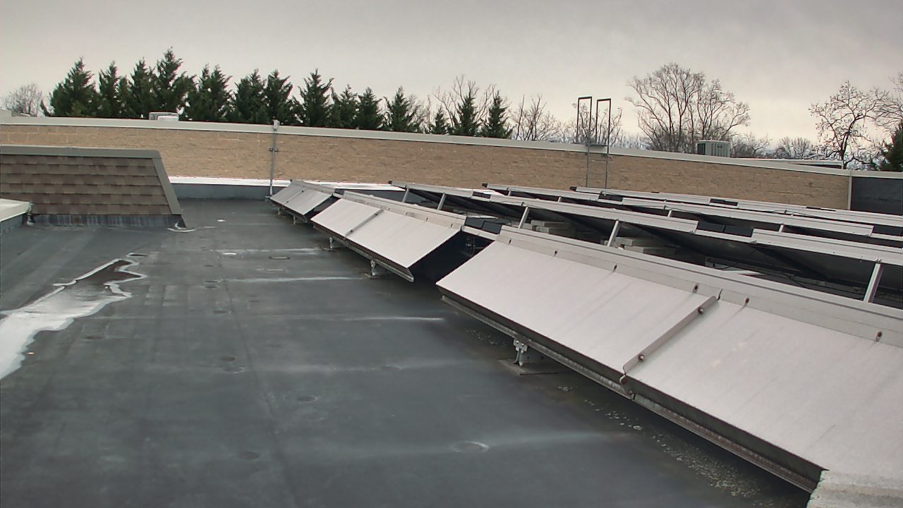 Thumbnail for current weather camera view from Langley School in McLean, Virginia