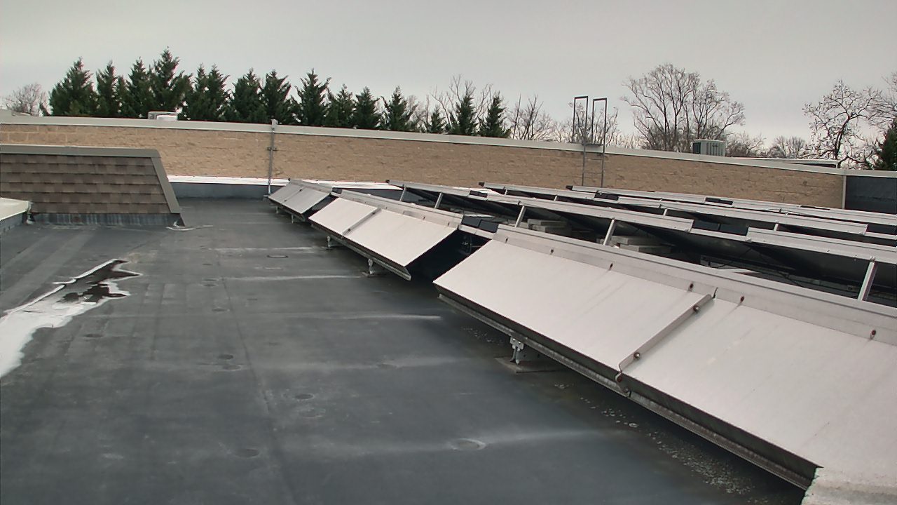 Thumbnail for current weather camera view from Langley School in McLean, Virginia