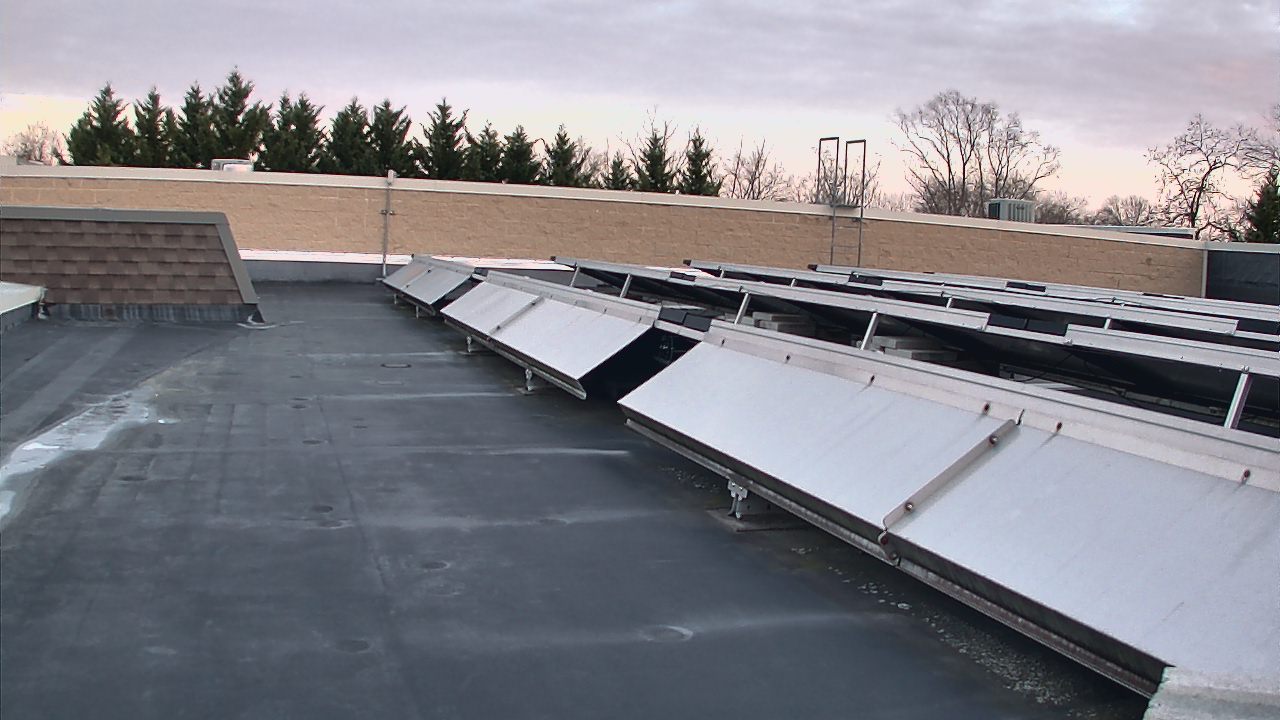 Thumbnail for current weather camera view from Langley School in McLean, Virginia