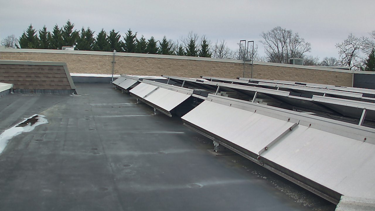 Thumbnail for current weather camera view from Langley School in McLean, Virginia