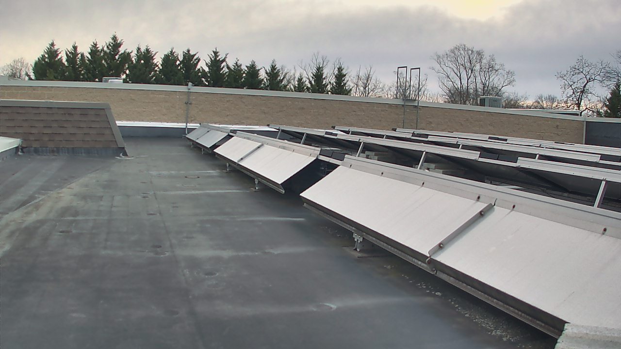 Thumbnail for current weather camera view from Langley School in McLean, Virginia