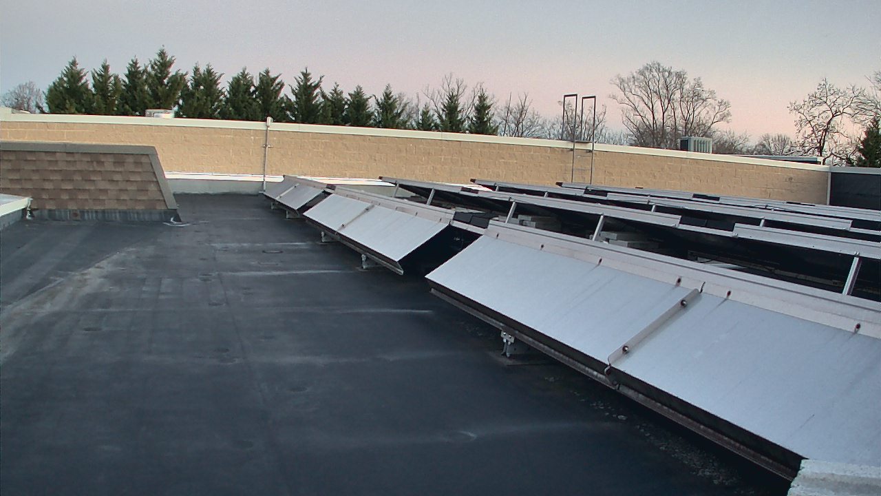 Thumbnail for current weather camera view from Langley School in McLean, Virginia