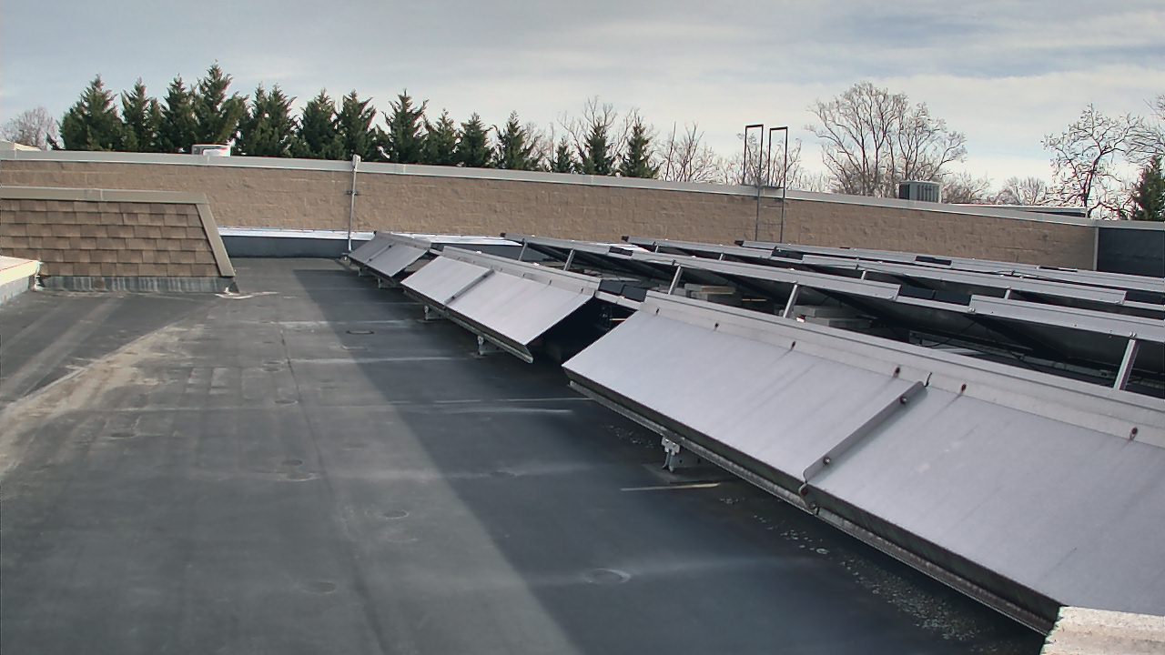 Thumbnail for current weather camera view from Langley School in McLean, Virginia