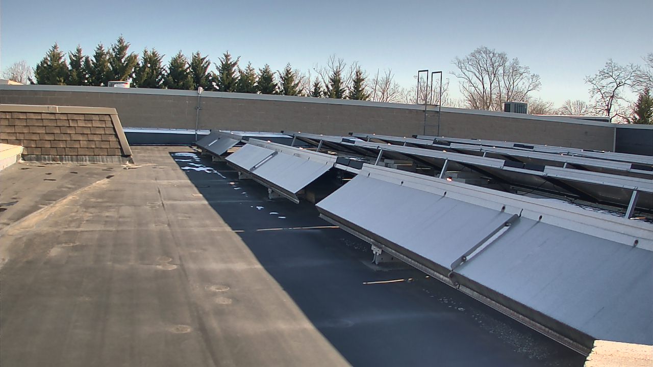 Thumbnail for current weather camera view from Langley School in McLean, Virginia