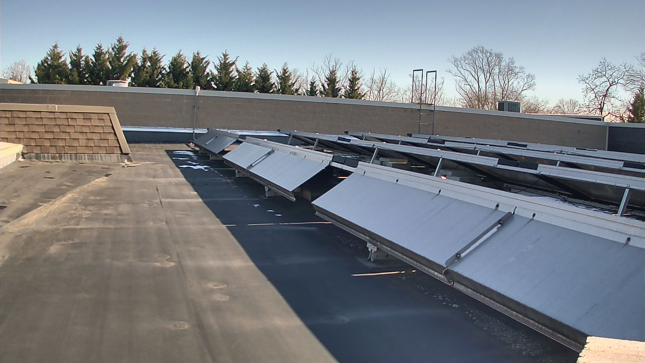 Thumbnail for current weather camera view from Langley School in McLean, Virginia