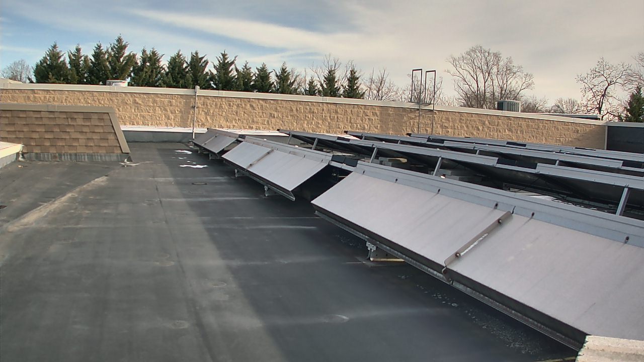 Thumbnail for current weather camera view from Langley School in McLean, Virginia