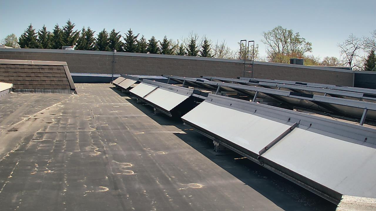 Thumbnail for current weather camera view from Langley School in McLean, Virginia