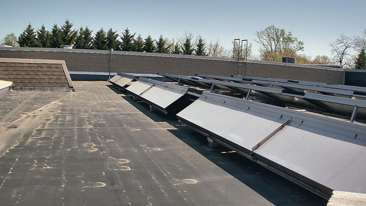 Thumbnail for current weather camera view from Langley School in McLean, Virginia