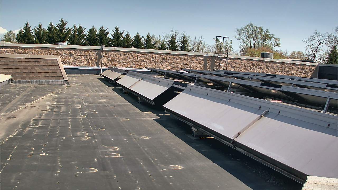 Thumbnail for current weather camera view from Langley School in McLean, Virginia